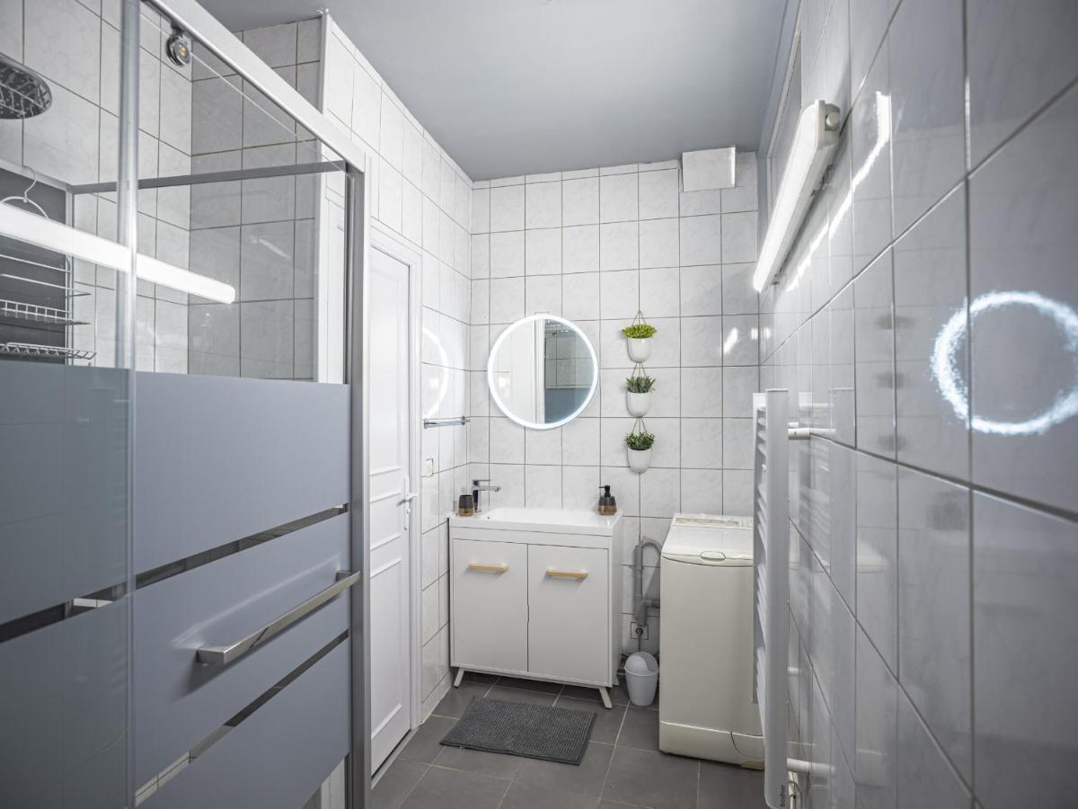 Le Petit Chapeau - Parking - Ideal Place Appartement Troyes Buitenkant foto